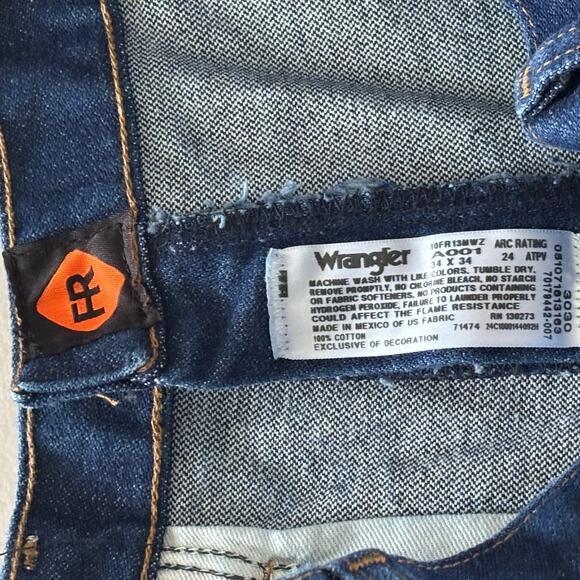 Wrangler Men Size 34x34 Blue Fire Flame Resistant Original Fit Pants Denim Jeans - Picture 5 of 12